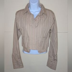 NWT Pretty Little Thing Cropped Button Down Shirt Loose Fit in Tan